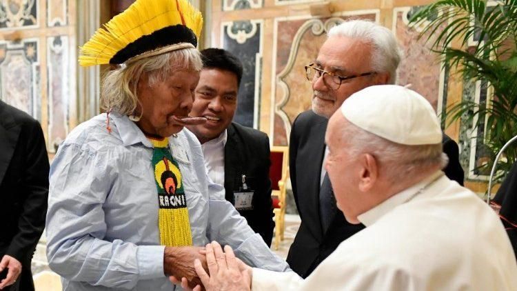 Ap S Visita Ao Papa Cacique Raoni Far Palestra Em Palmas Veja Como