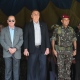 Bolsonaro fala em democracia e homenageia Gugu em cerimônia militar